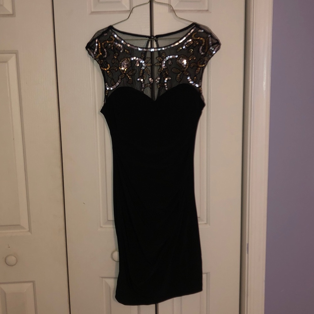 Cocktail/homecoming dress